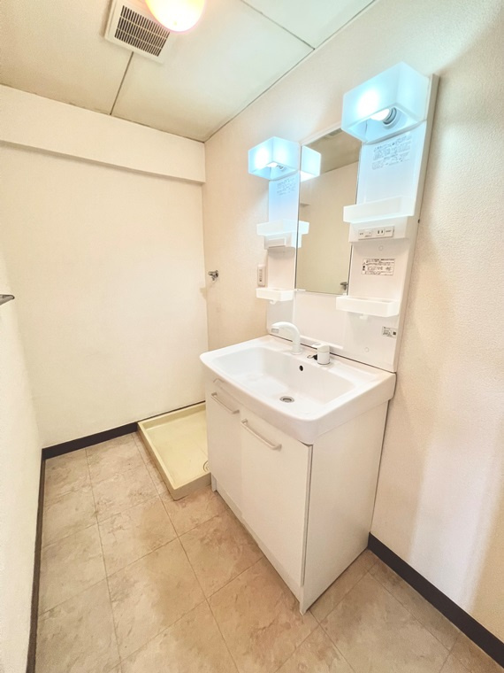 コミュニタス千代が丘Ｓ棟の洗面所|使いやすい洗面所です