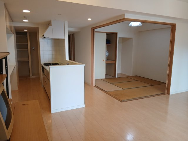 ゼファー熱海ビーチタワーの居間・リビング