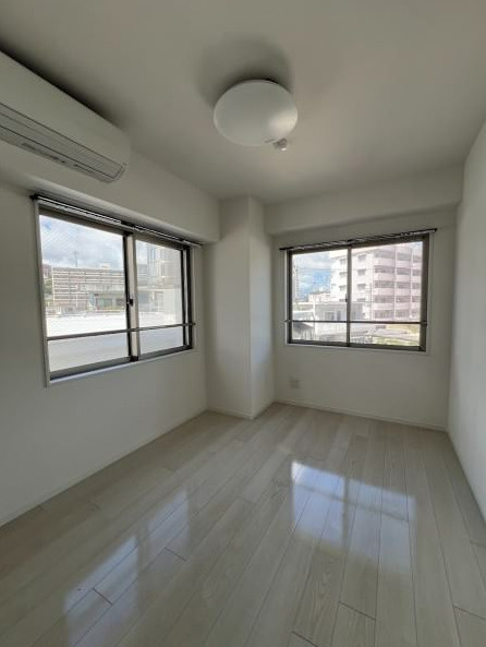 ｓｋｙｐｉａ比屋根グラディアの洋室