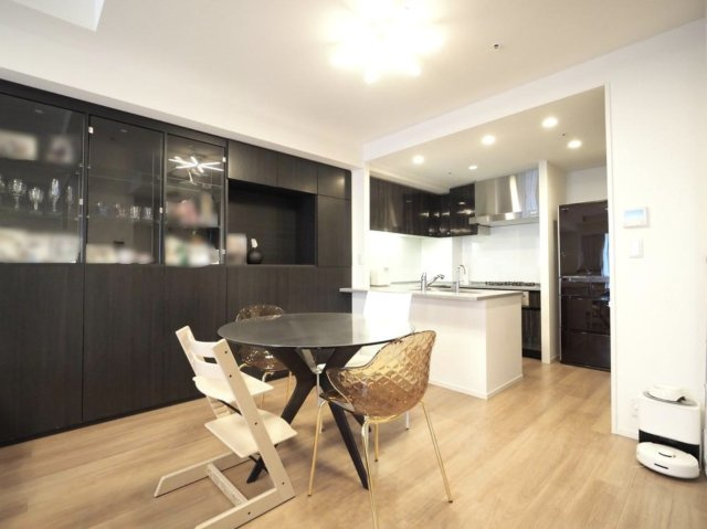 大阪ひびきの街ザ・サンクタスタワー11階の居間・リビング