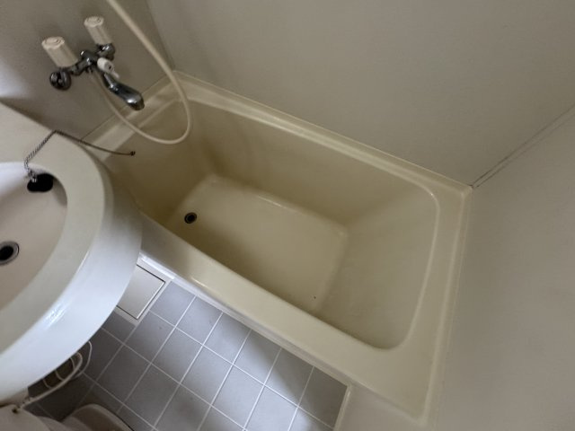 リアライズ緑地北の浴室