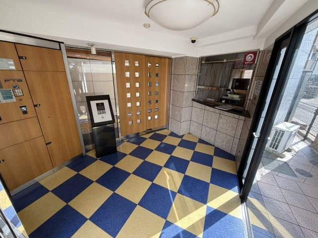 APAガーデンコート鳳西のエントランス