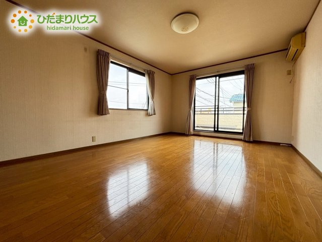 熊谷市三ヶ尻　中古戸建ての寝室