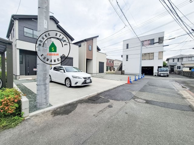 熊本市中央区帯山7丁目第1-2棟（2号棟）　の前面道路含む現地写真|見学の時間などお気軽にお問い合わせ下さい。