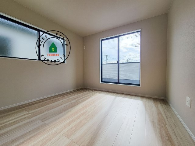 熊本市中央区帯山7丁目第1-2棟（1号棟）　の寝室|主寝室には収納力に優れたクローゼットがありますので、お部屋もすっきり片付きます。