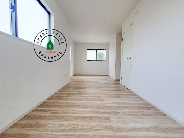 熊本市中央区帯山7丁目第1-2棟（1号棟）　の子供部屋|穏やかな光が差し込む室内には、穏やかな時間が流れます。