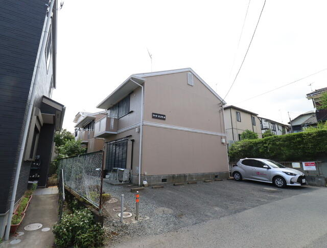 秦野市堀西のアパートの画像