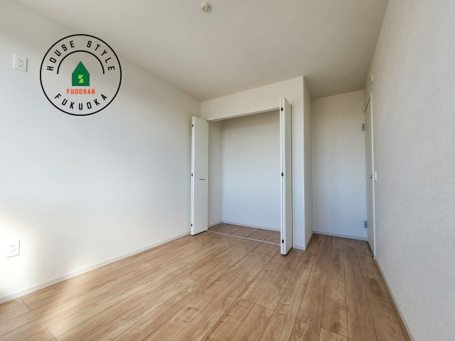 糟屋郡須恵町上須恵第7-2棟（1号棟）　の洋室|採光良好な洋室は全居室、複層ガラスの遮熱効果と断熱効果で、一年中快適に過ごせます。