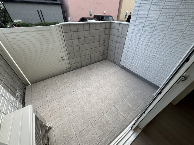 Ncodaのバルコニー