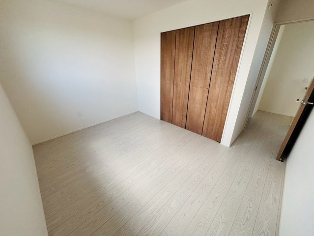 よかタウン／南区元三町３丁目２期／１号棟の洋室