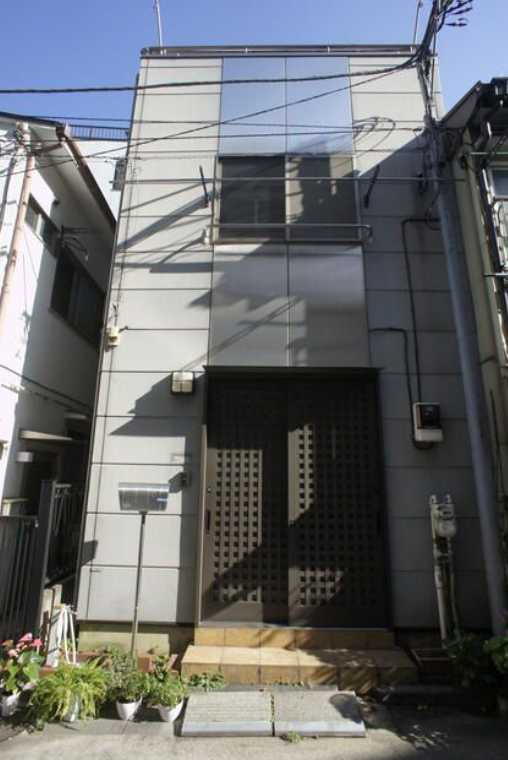 新町２丁目戸建　ロフト　追い焚き　トイレ２か所