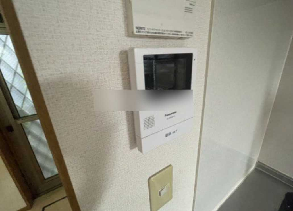 新町２丁目戸建　ロフト　追い焚き　トイレ２か所のセキュリティ