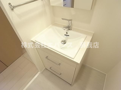 【独立洗面台】 | リブリ・シャルマン | 独立洗面化粧台が付いています