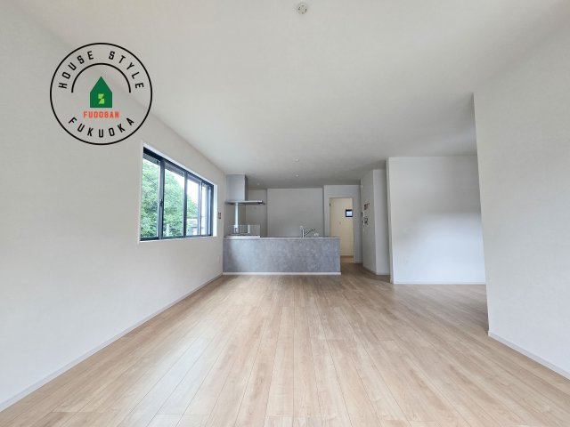 福岡市東区香住ヶ丘5丁目第1-1棟（1号棟）　の居間・リビング|多くの時間を過すことになるリビングだからこそ、いつも穏やかな空間・解放感が味わえ毎日が充実します。