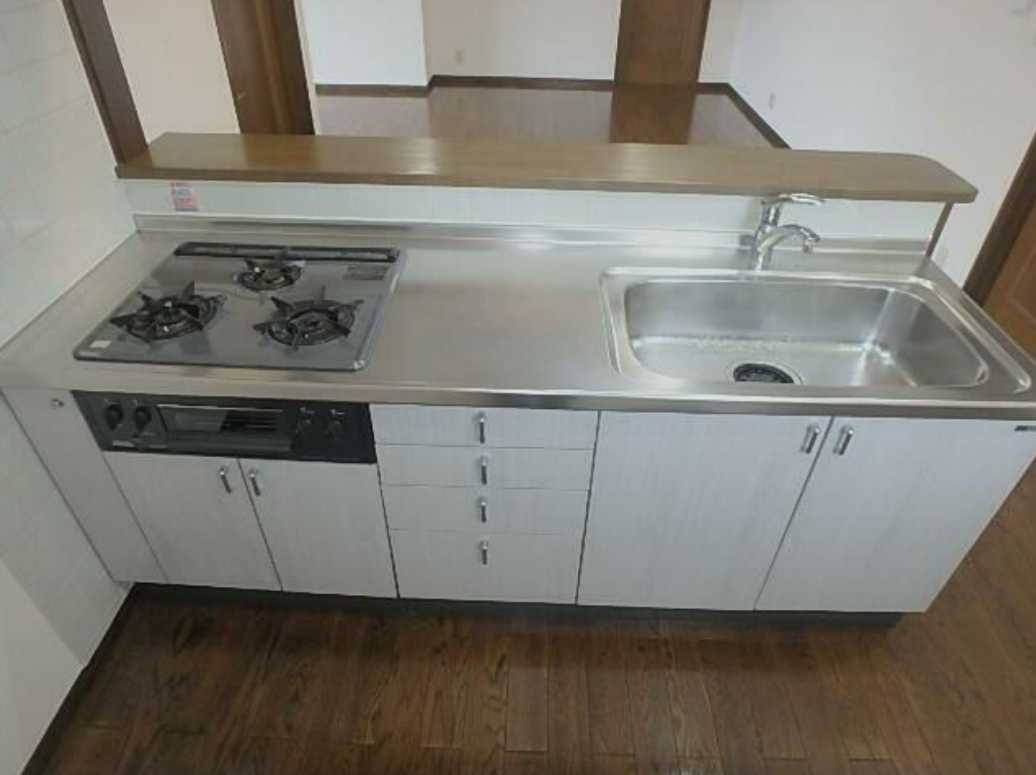 ヴィラ花見堂　最上階　角部屋　ファミリー向けのキッチン