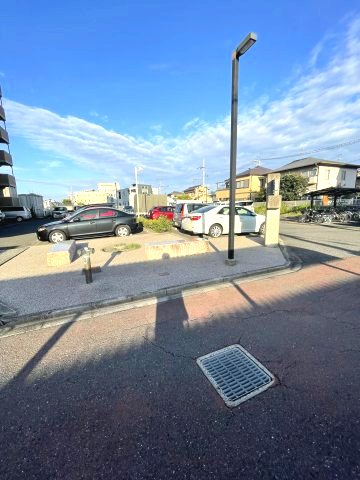 パルティール田中の駐車場