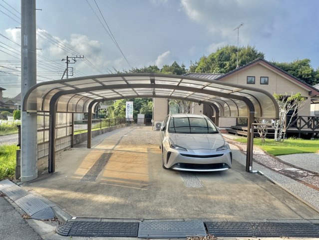 鹿嶋市大字武井中古戸建の駐車場