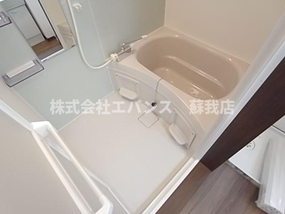 【浴室】 | メゾンクレールⅢ | 落ち着いた空間のお風呂です