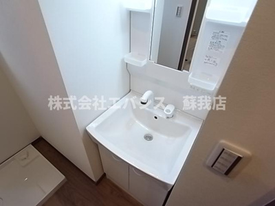 【独立洗面台】 | メゾンクレールⅢ | 使いやすい独立洗面台です