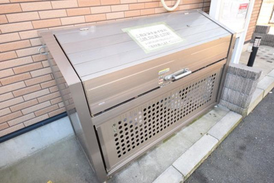 敷地内ゴミ置き場