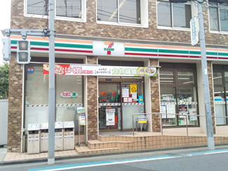 セブン-イレブン 足立４丁目店まで240ｍ