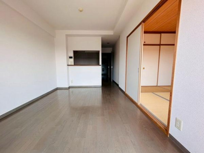 【居間・リビング】 | セザール和泉中央　中古マンション