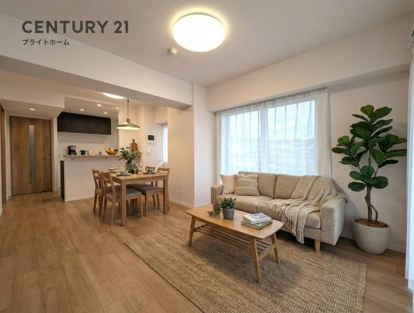 リステージ本郷台プリズムガーデンの居間・リビング|家族が自然と集まるリビングは
落ち着きのある空間です♪
※家具はCG加工しています。