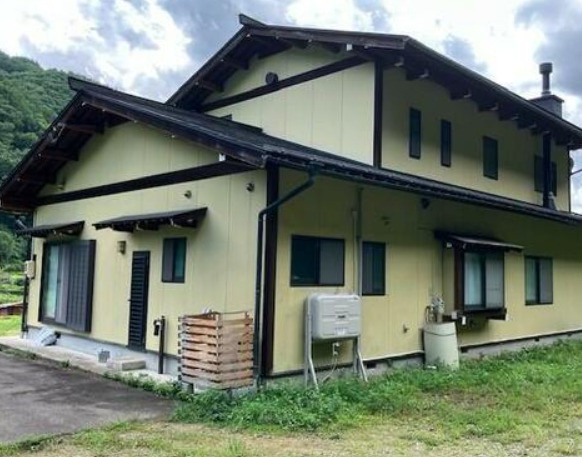 8/23新規　戸建　高山市朝日町青屋　1890万の外観