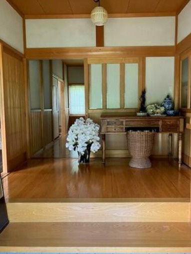 8/23新規　戸建　高山市朝日町青屋　1890万の玄関