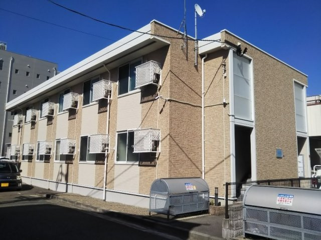 レオパレスルミナス　ＵＳの外観