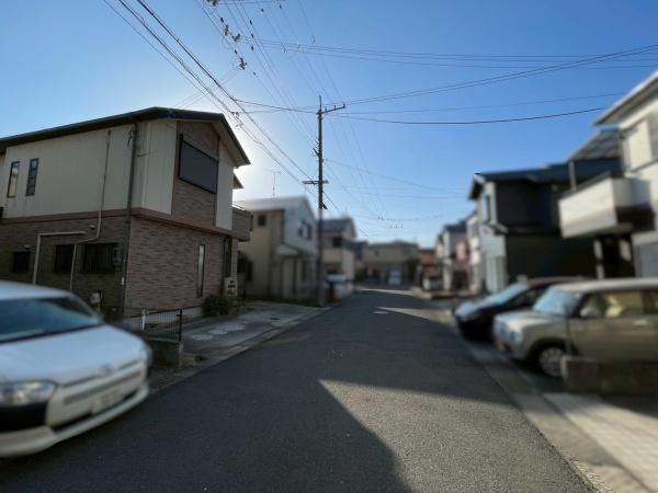 和歌山市西庄　中古戸建の前面道路含む現地写真