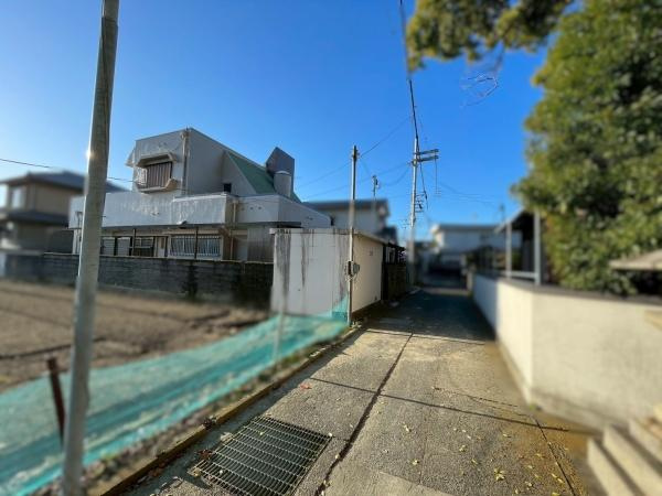 和歌山市福島　中古戸建の前面道路含む現地写真