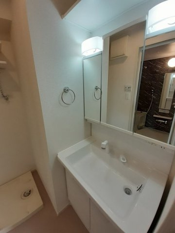 Ｉ・ＶＩＬＬＡＧＥ大手町　Ｃの洗面所