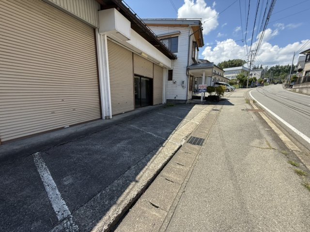 2026/2/14成約　戸建　高山市上岡本町8丁目　1980万の駐車場