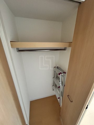 【収納】 | SERENiTE北浜 | SERENiTE北浜（セレニテ北浜）　クローゼット