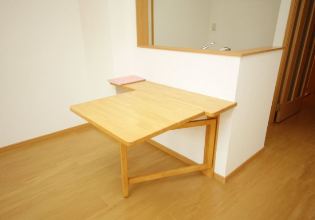 プラネットCの内装|別部屋反転間取りのお写真となります。