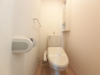 【トイレ】 | シェフィールド | 落ち着いた色調のトイレです