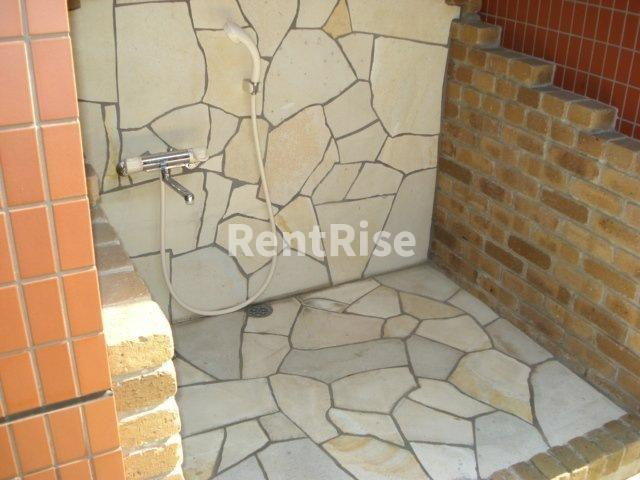 ペティハウス・ロベリアのエントランス|外観写真その他2