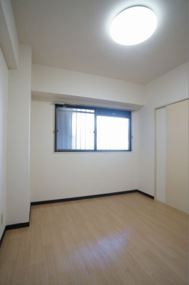 【洋室】 | ルミエール戸田 | ※退去前の為、過去の室内写真となります。状況によっては仕様変更の可能性もございます。