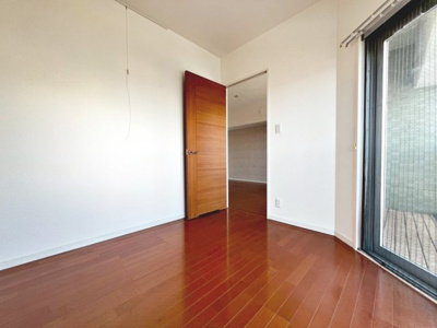 【洋室】 | ディークラウディア津久野駅前アクアガーデン | 家探しはどうやってするの？から資金のことや住宅ローン、税金や制度のことまで住宅の難しいことをわかりやすく説明いたします♪