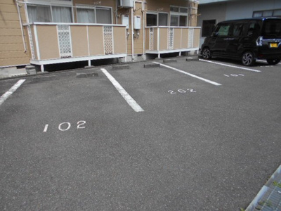 【駐車場】 | シャロル内原