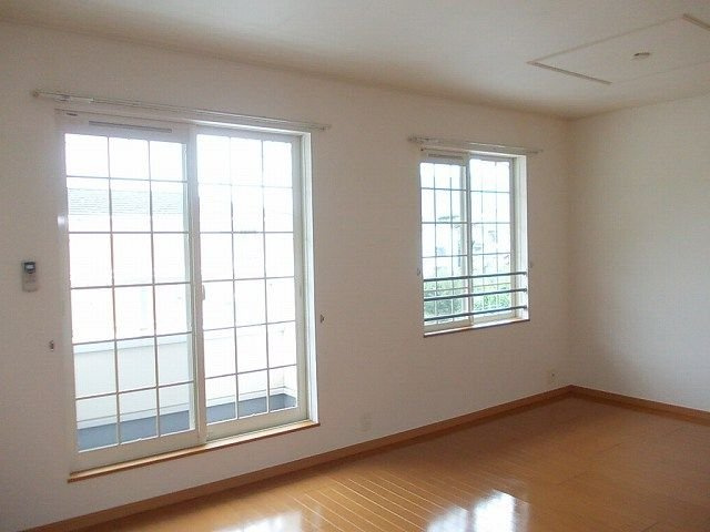 ネオ・ハーモニー太田Ａの居間・リビング