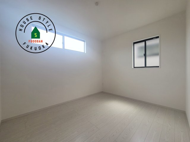 糟屋郡須恵町大字旅石第5-２棟（1号棟）　の子供部屋|穏やかな光が差し込む室内には、穏やかな時間が流れます。