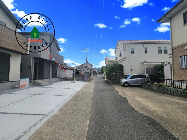 糟屋郡須恵町大字旅石第5-２棟（1号棟）　の前面道路含む現地写真|前面道路です。