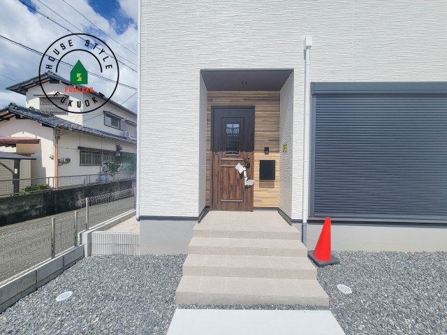 福岡市南区老司5丁目第5-1棟（1号棟）　の玄関|おでかけの時も帰った時も、「我が家」を最初に感じでもらえる素敵な空間に。