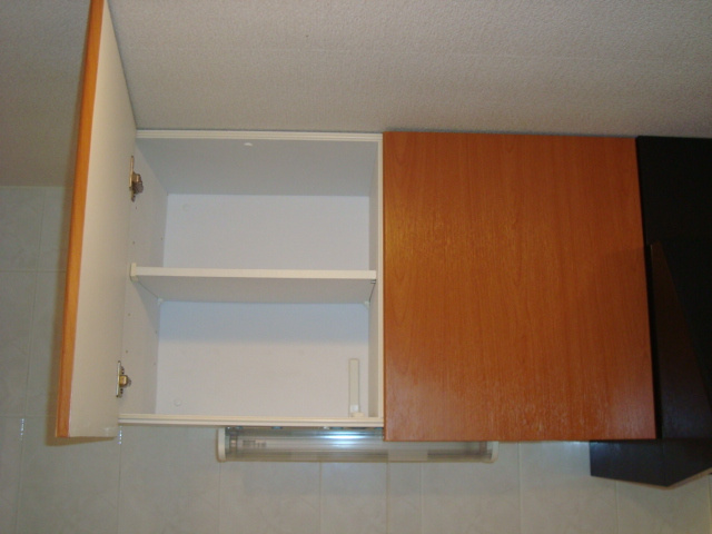 ブルーサンズ１号館の収納|キッチン収納