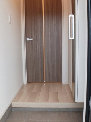 【玄関】 | レッド　スイートピーⅠ