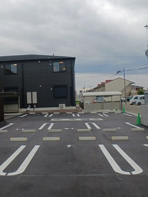 【駐車場】 | レッド　スイートピーⅠ