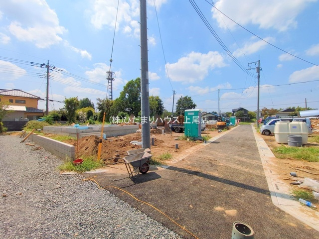 西区飯田新田第2　新築戸建　クレイドル06の前面道路含む現地写真