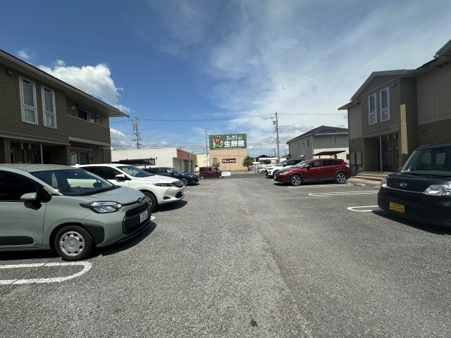 Ｄ－ｒｏｏｍ浄水　Bの駐車場